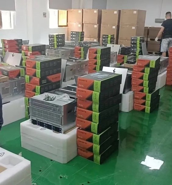 RTX 5090 is no longer just a 'gaming' card: AI companies buy them in pallets - 1